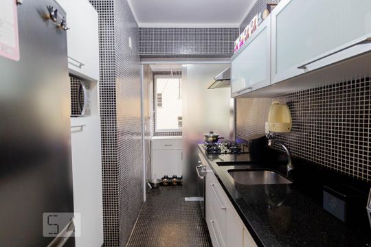 Cozinha de apartamento à venda com 2 quartos, 120m² em Cerqueira César, São Paulo