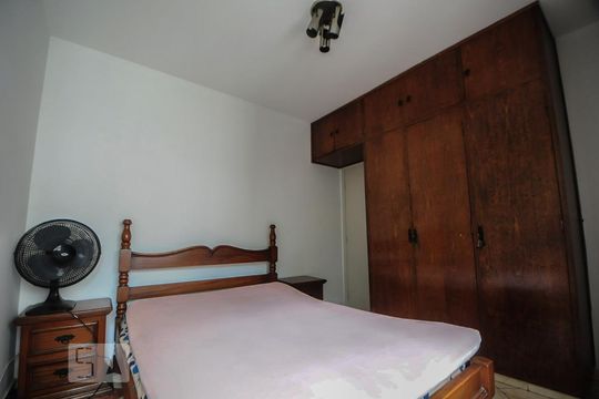 Quarto de apartamento para alugar com 1 quarto, 50m² em Brooklin Paulista, São Paulo