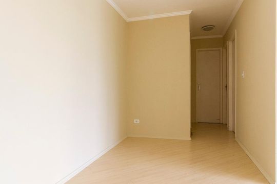 Sala de Jantar e Acesso aos Quartos e Banheiro  de apartamento à venda com 2 quartos, 63m² em Vila Bertioga, São Paulo