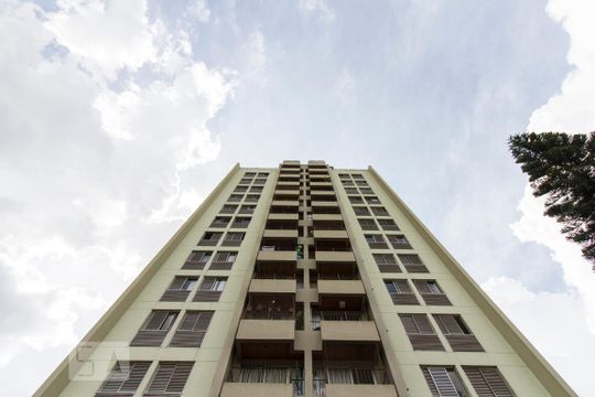 Fachada  de apartamento à venda com 2 quartos, 63m² em Vila Bertioga, São Paulo