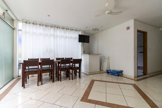 Salão de Festas  de apartamento à venda com 2 quartos, 63m² em Vila Bertioga, São Paulo