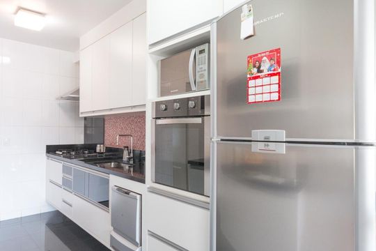 Cozinha de apartamento à venda com 3 quartos, 140m² em Bosque da Saúde, São Paulo
