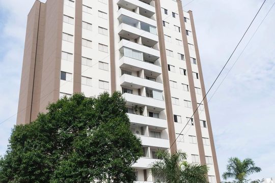 Fachada de apartamento à venda com 2 quartos, 86m² em Vila Gumercindo, São Paulo