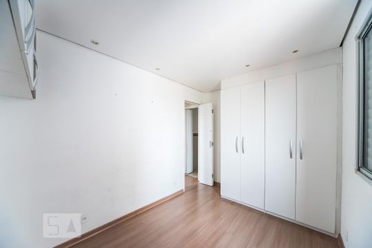 Quarto 2 de apartamento para alugar com 2 quartos, 50m² em Planalto, São Bernardo do Campo