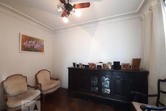 Ante- sala de casa para alugar com 8 quartos, 320m² em Méier, Rio de Janeiro