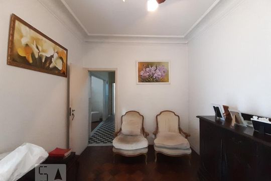 Ante- sala de casa para alugar com 8 quartos, 320m² em Méier, Rio de Janeiro