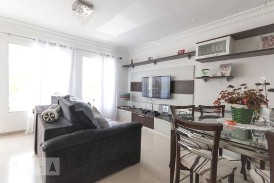 Sala de casa à venda com 3 quartos, 135m² em Vila Brasílio Machado, São Paulo