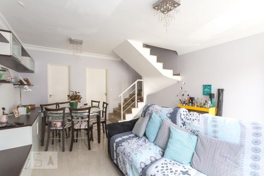 Sala de casa à venda com 3 quartos, 135m² em Vila Brasílio Machado, São Paulo