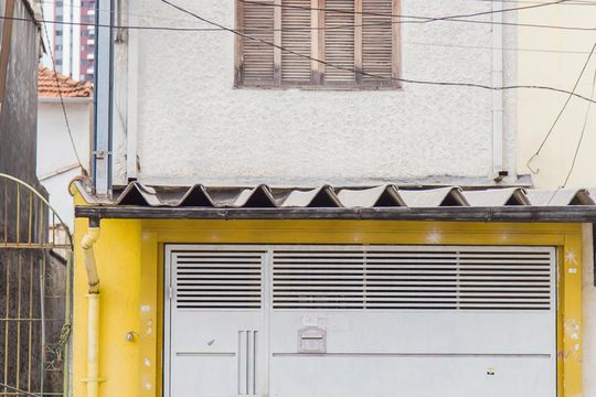 Fachada de casa à venda com 2 quartos, 130m² em Tatuapé, São Paulo