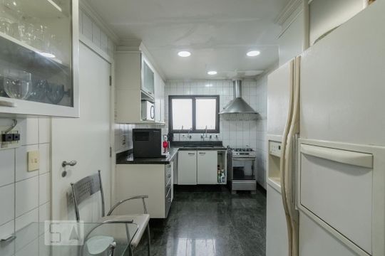 Cozinha Inferior de apartamento para alugar com 4 quartos, 300m² em Saúde, São Paulo