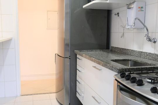 Cozinha de apartamento à venda com 2 quartos, 65m² em Jardim das Laranjeiras, São Paulo
