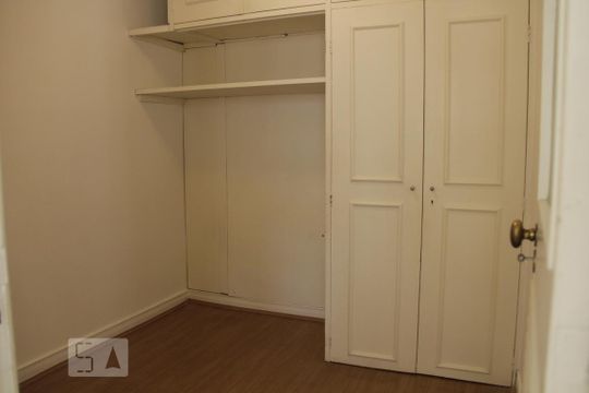 Quarto de serviço de apartamento à venda com 2 quartos, 96m² em Higienópolis, São Paulo