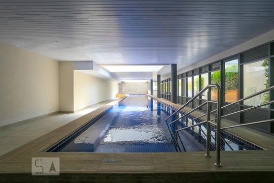 Piscina de kitnet/studio à venda com 1 quarto, 41m² em Sumarezinho, São Paulo