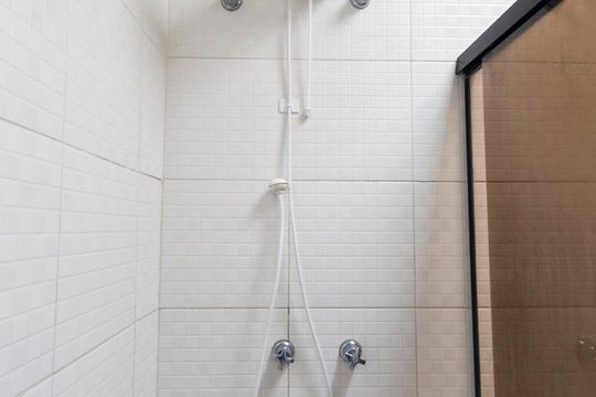 Banheiro social de casa para alugar com 2 quartos, 74m² em Vila Monte Alegre, São Paulo