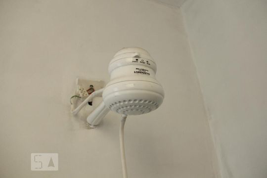 Banheiro de apartamento à venda com 2 quartos, 57m² em Santa Efigênia, São Paulo