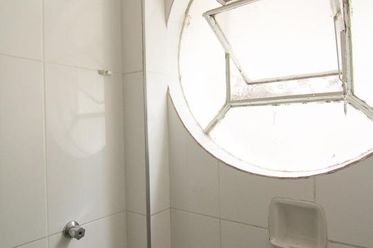 Banheiro suíte de apartamento à venda com 4 quartos, 80m² em Santo Antônio, Belo Horizonte