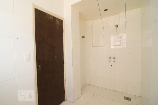 Quarto Serviço de apartamento à venda com 4 quartos, 80m² em Santo Antônio, Belo Horizonte