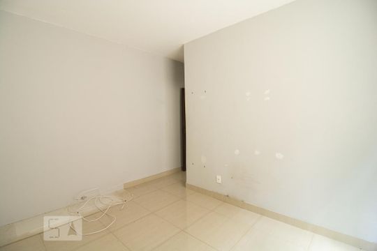 Quarto de apartamento à venda com 4 quartos, 80m² em Santo Antônio, Belo Horizonte