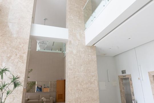 Hall de apartamento para alugar com 2 quartos, 65m² em Setor Oeste, Goiânia