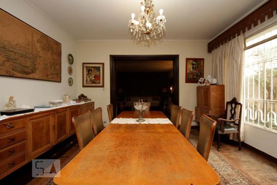 Sala de casa para alugar com 4 quartos, 500m² em Pacaembu, São Paulo