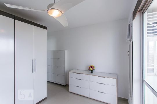 Suíte de apartamento à venda com 2 quartos, 78m² em Barra da Tijuca, Rio de Janeiro