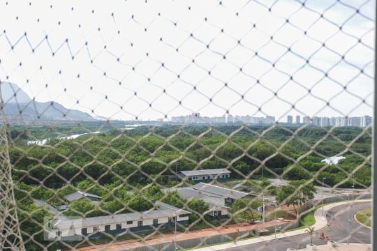 Vista de apartamento à venda com 2 quartos, 78m² em Barra da Tijuca, Rio de Janeiro