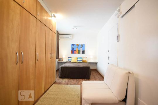 Kitnet/Studio para alugar com 1 quarto, 30m² em Real Parque, São Paulo