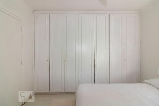 Quarto de kitnet/studio para alugar com 1 quarto, 50m² em Itaim Bibi, São Paulo