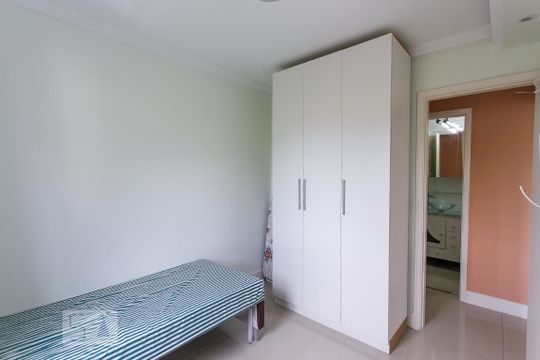 Quarto de apartamento para alugar com 2 quartos, 55m² em Jacarepaguá, Rio de Janeiro