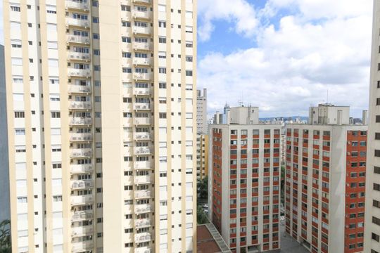 Vista do quarto 1  de apartamento para alugar com 2 quartos, 75m² em Aclimação, São Paulo