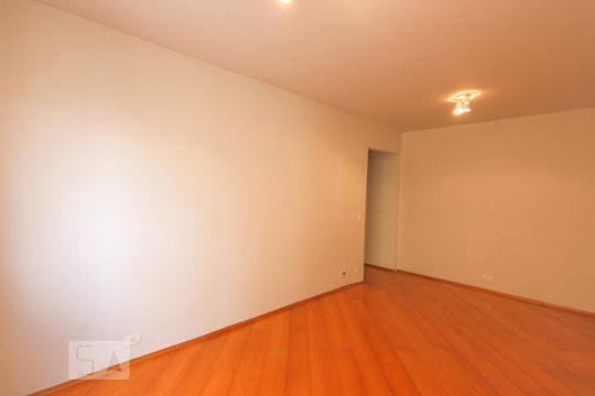 Sala  de apartamento para alugar com 2 quartos, 75m² em Aclimação, São Paulo