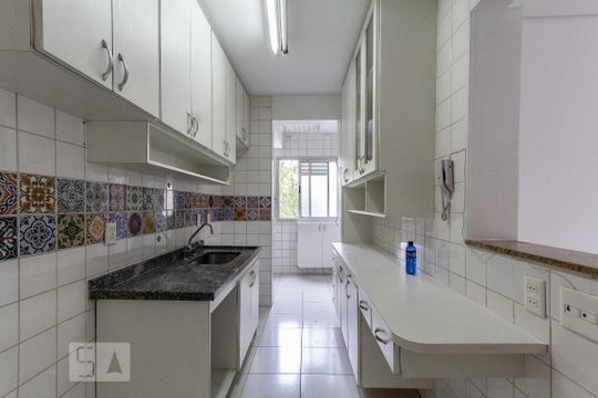 Cozinha de apartamento à venda com 3 quartos, 68m² em Vila Andrade, São Paulo
