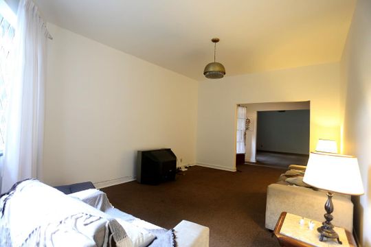Sala de Estar  de casa à venda com 3 quartos, 350m² em Sumaré, São Paulo