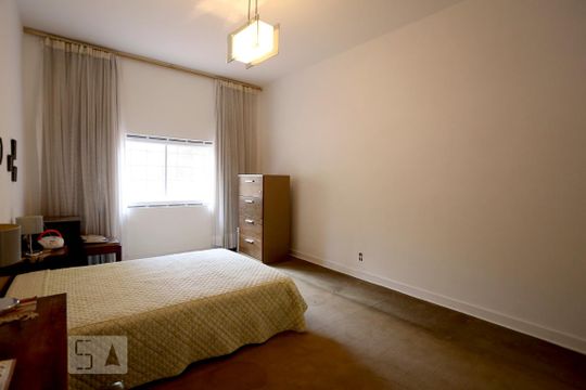 Quarto Suite de casa à venda com 3 quartos, 350m² em Sumaré, São Paulo