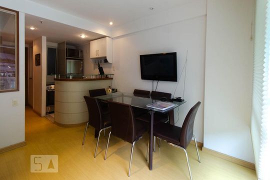 Sala de apartamento à venda com 2 quartos, 95m² em Lagoa, Rio de Janeiro