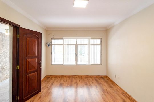 Sala de casa para alugar com 3 quartos, 125m² em Parque Jabaquara, São Paulo