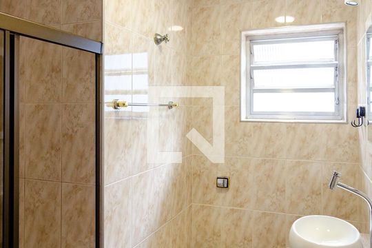 Banheiro Social de casa para alugar com 3 quartos, 125m² em Parque Jabaquara, São Paulo