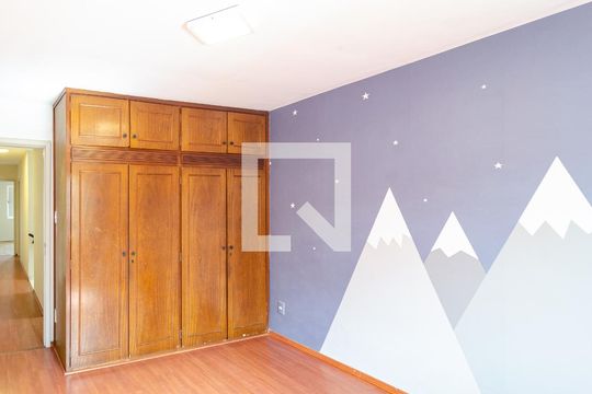 Quarto 1 de casa para alugar com 3 quartos, 125m² em Parque Jabaquara, São Paulo