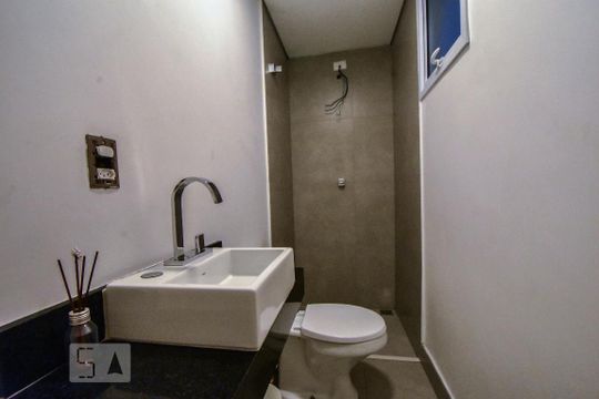 Banheiro Salão de casa à venda com 3 quartos, 250m² em Parque Colonial, São Paulo