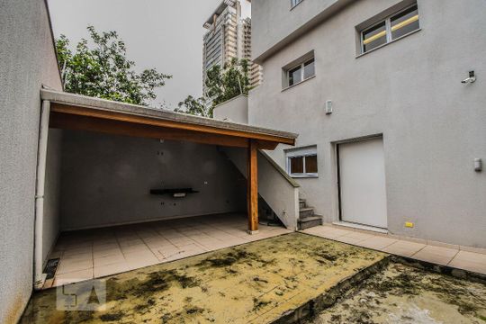 Área Externa de casa à venda com 3 quartos, 250m² em Parque Colonial, São Paulo