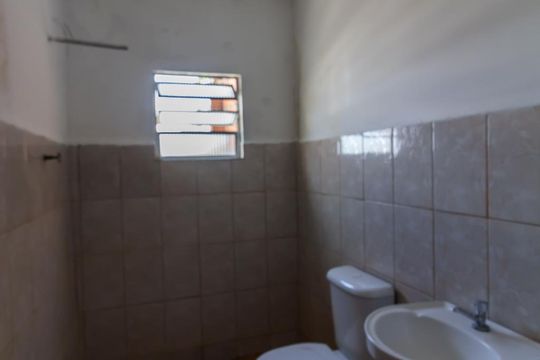 Banheiro da suíte de casa à venda com 2 quartos, 325m² em Vila Augusta, Guarulhos