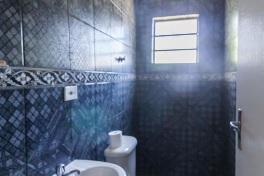Banheiro social de casa à venda com 2 quartos, 325m² em Vila Augusta, Guarulhos