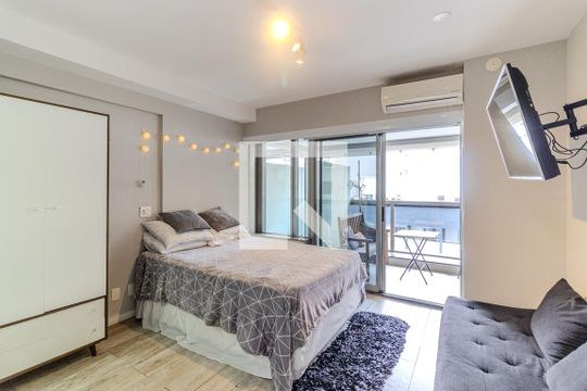Kitnet/Studio à venda com 1 quarto, 27m² em Santa Efigênia, São Paulo