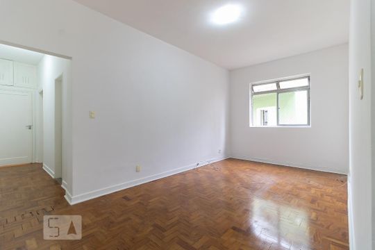 Apartamento para alugar com 2 quartos, 74m² em Aclimação, São Paulo