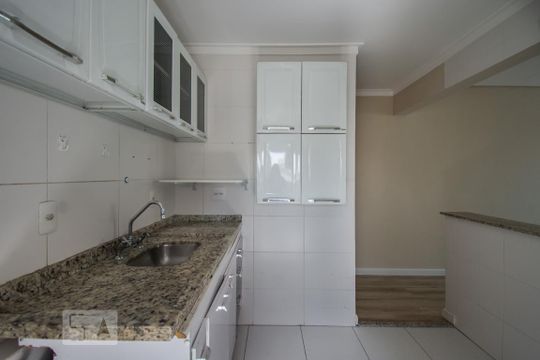 Cozinha de apartamento para alugar com 2 quartos, 57m² em Rudge Ramos, São Bernardo do Campo