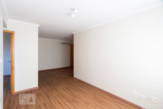 Sala de apartamento para alugar com 2 quartos, 68m² em Chácara Inglesa, São Paulo