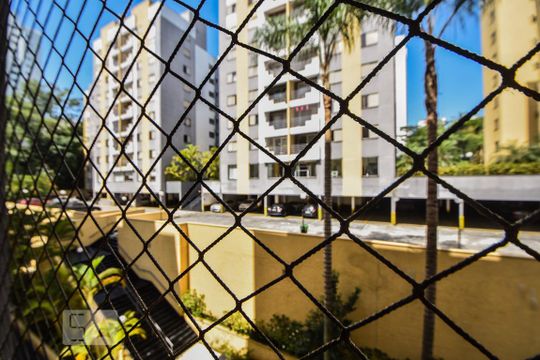 Vista de apartamento para alugar com 3 quartos, 67m² em Vila Sofia, São Paulo
