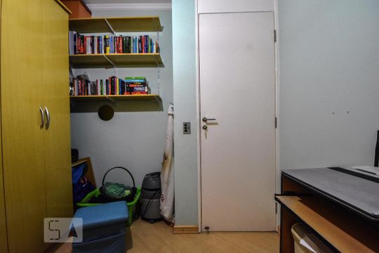 Quarto 03 de apartamento para alugar com 3 quartos, 67m² em Vila Sofia, São Paulo