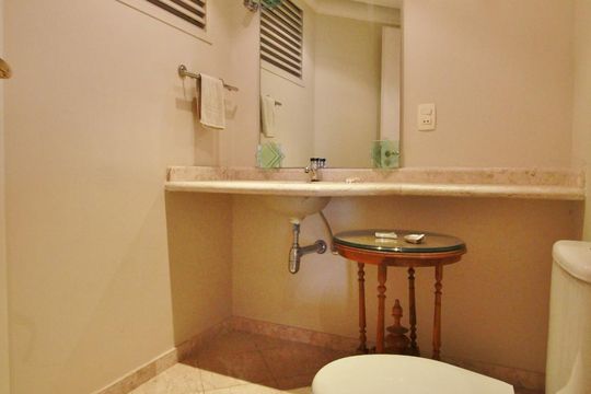 Lavabo de apartamento à venda com 4 quartos, 256m² em Jardim Ampliação, São Paulo