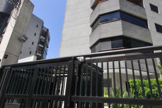 Fachada de apartamento à venda com 4 quartos, 256m² em Jardim Ampliação, São Paulo